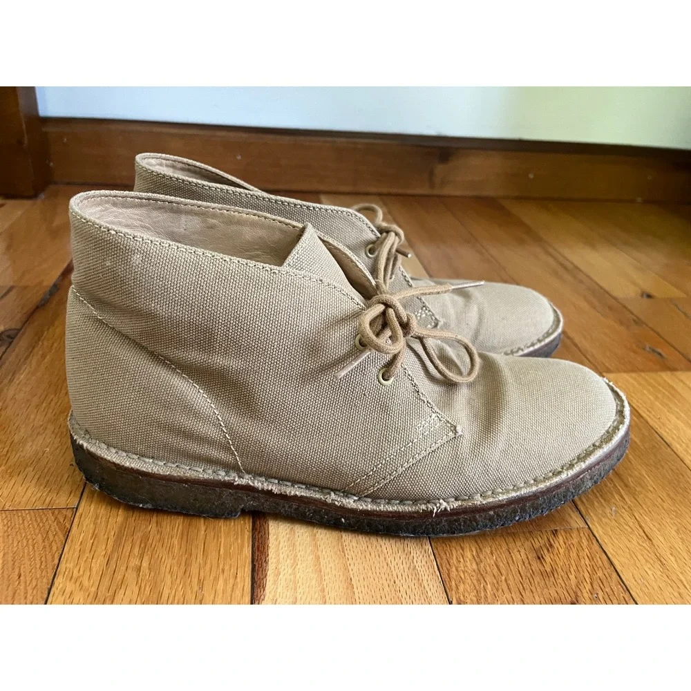 Brooks Brothers Men's Chukka Boote Size 8.5 Beige